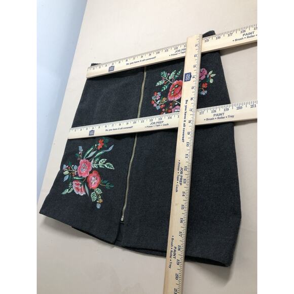 Loft Women Mini Skirt Size 6 A-Line Full Zipper Front Gray Embroidered Punk Edgy - Picture 6 of 6